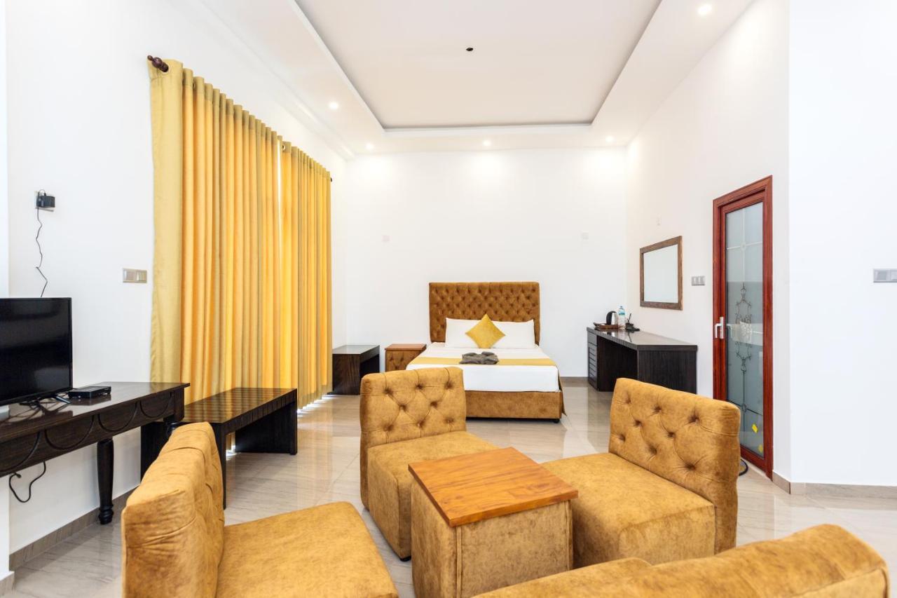 Polhena Grand Resort & Banquet Matara Buitenkant foto