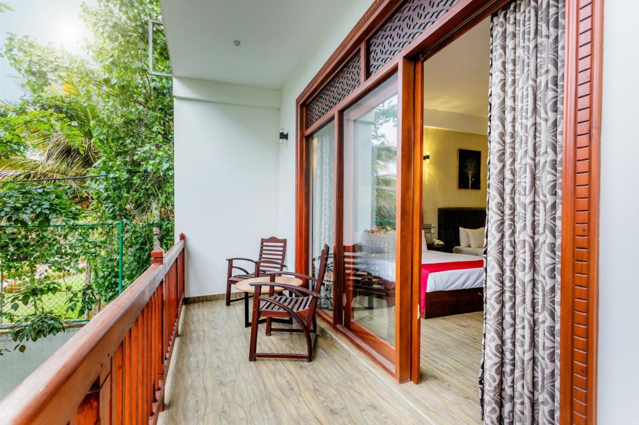 Polhena Grand Resort & Banquet Matara Buitenkant foto